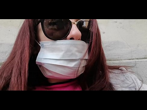 ❤️ Η Νικολέτα εκδικείται τον γείτονά της και κατουράει στο γκαράζ του (Ειδικό Covid19 Ιταλική καραντίνα) ❤❌ Ποιότητα πορνό