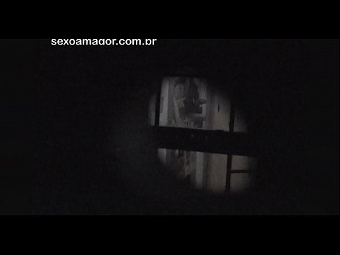 ❤️ Ξανθιά κοπέλα βιντεοσκοπήθηκε κρυφά από ηδονοβλεψία της γειτονιάς κρυμμένο πίσω από κούφια τούβλα ❤❌ Ποιότητα πορνό